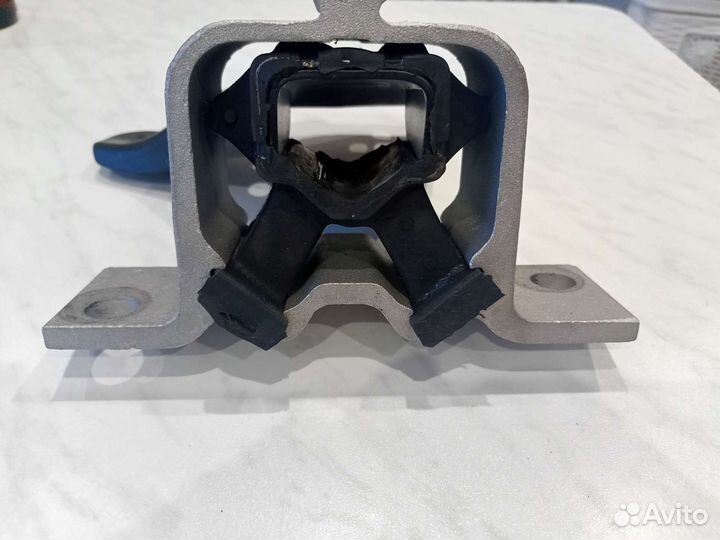 Запчасти на renault logan 1 рестайлинг