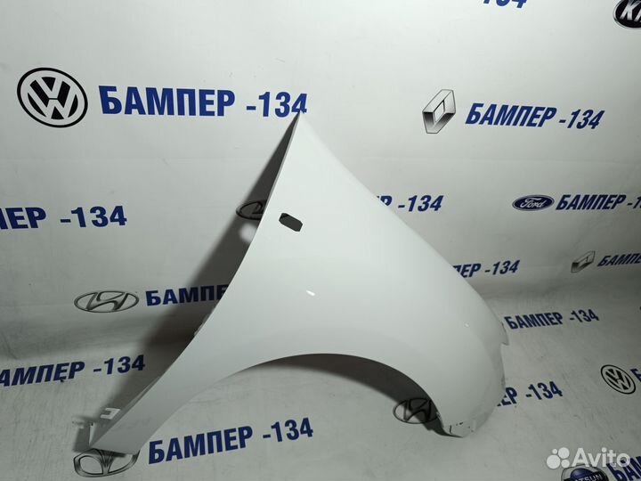 Крыло переднее правое renault logan sandero 2