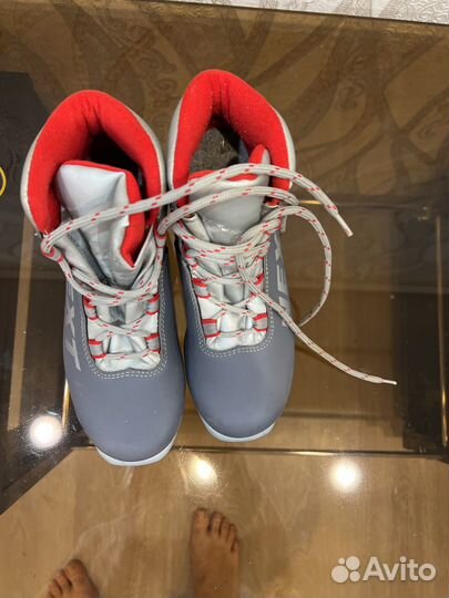 Лыжные ботинки