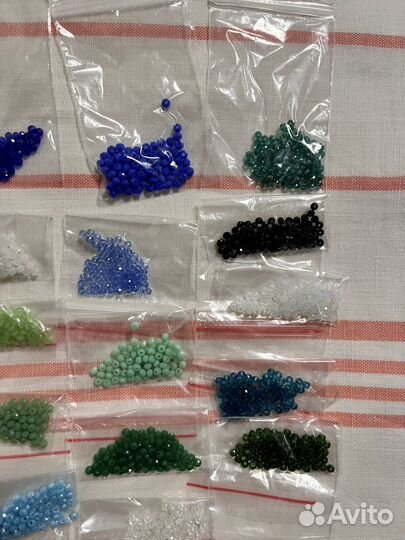 Бусины 2 мм