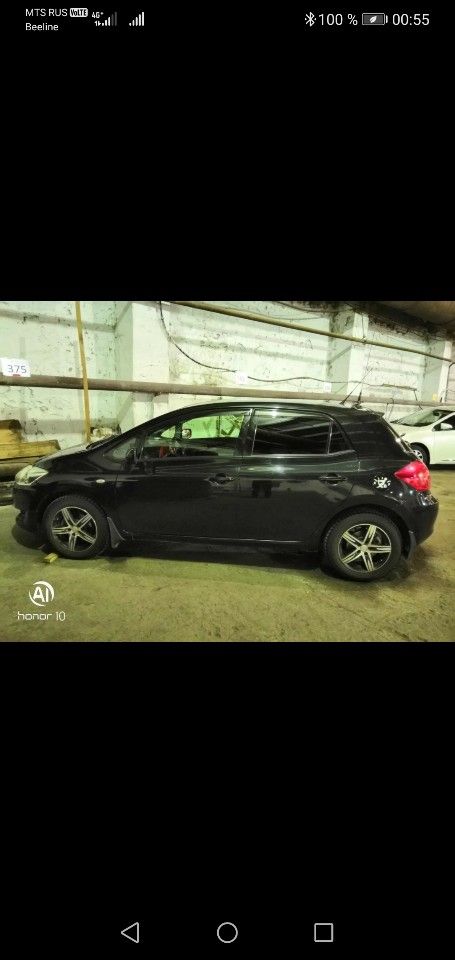 Toyota Auris: фото владельца