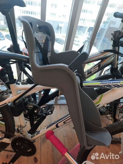 Детское кресло на велосипед переднее