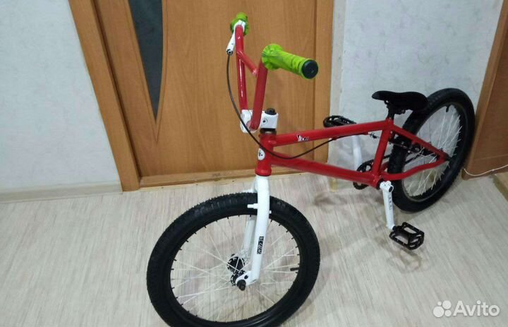 Трюковой велосипед bmx