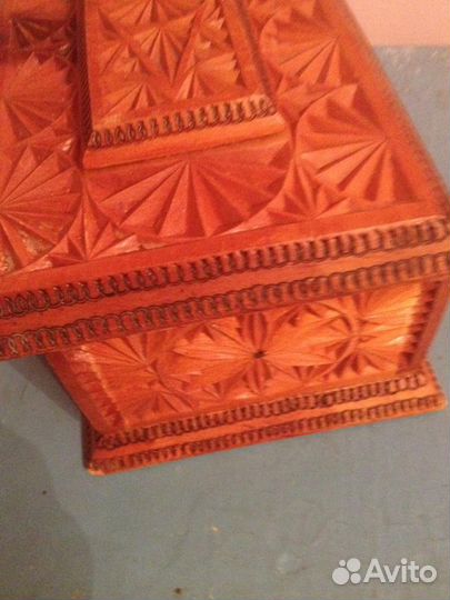 Шкатулка -дерево-ручной работы