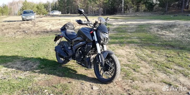 Баджадж Доминар 400