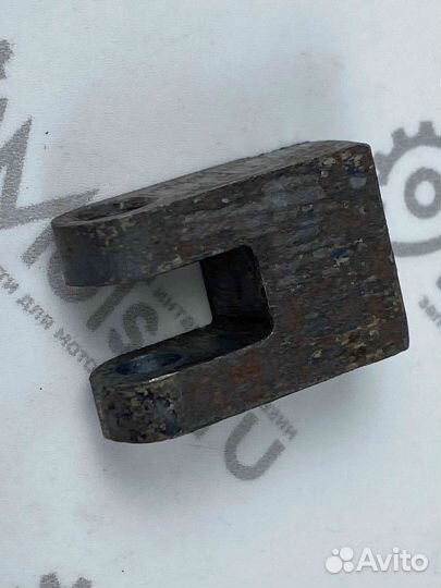 Собачка Урал пускового механизма