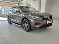 Volkswagen Tiguan 2.0 AMT, 2018, 127 000 км, с пробегом, цена 2 649 000 руб.