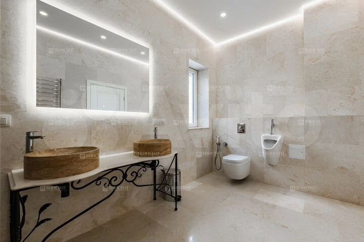 Дом 220 м² на участке 17 сот.