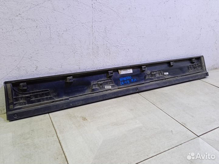 Накладка двери передней левой