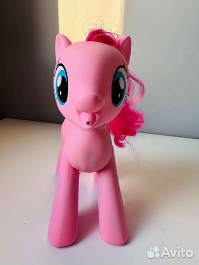 Смеющаяся пони Пинки Пай My Little Pony