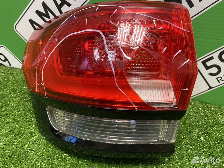 Фонарь задний левый наруж. jeep grand cherokee WK2