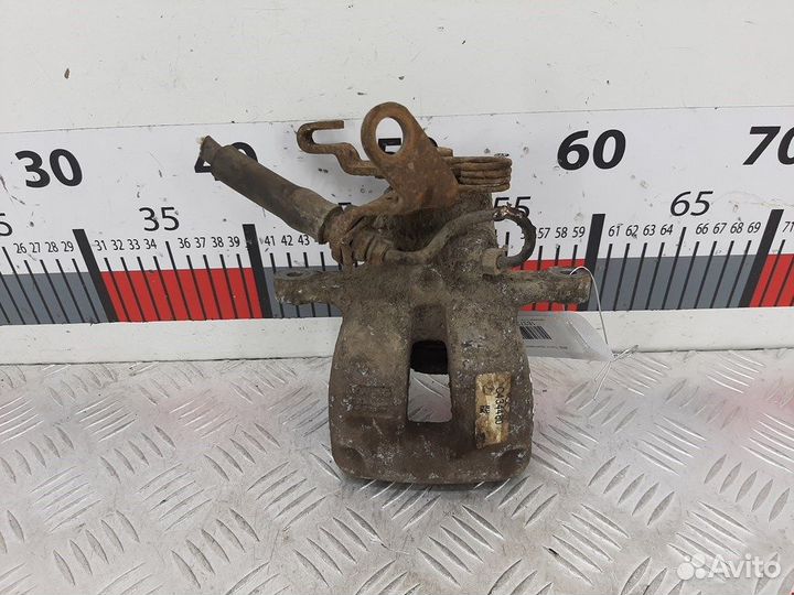 Суппорт задний правый для Volkswagen Touran 1