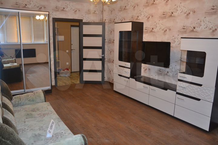 1-к. квартира, 49 м², 3/6 эт.