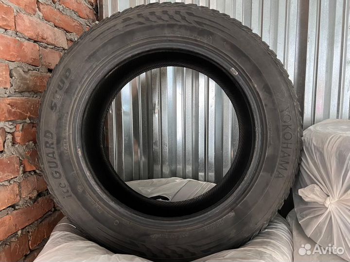 Yokohama Ice Guard Stud IG35 235/55 R17 103T