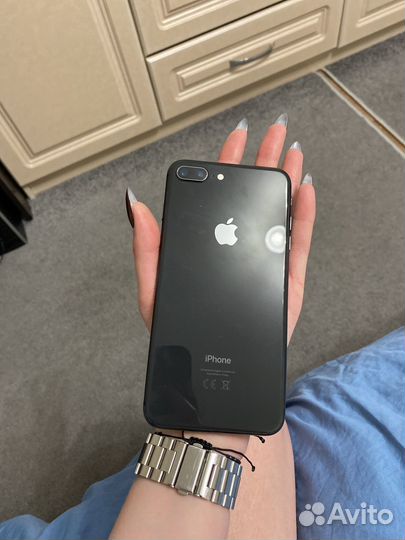 iPhone 8 Plus, 64 ГБ