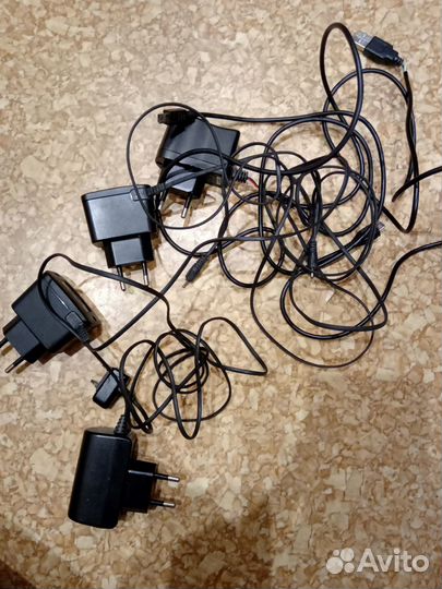 Продам зарядки