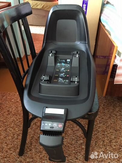 Детское автокресло Maxi-Cosi с базой Family Fix