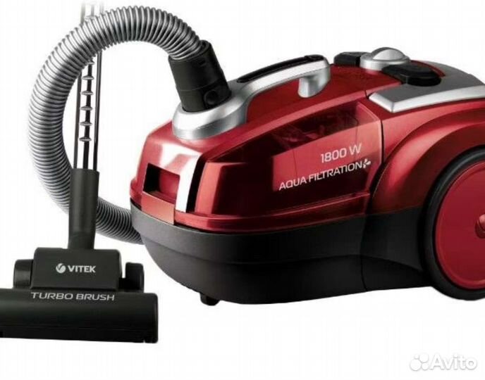 Пылесос Vitek с аквафильтром в коробке
