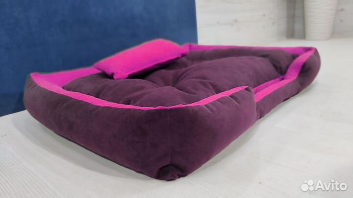 Лежанка для небольших собак