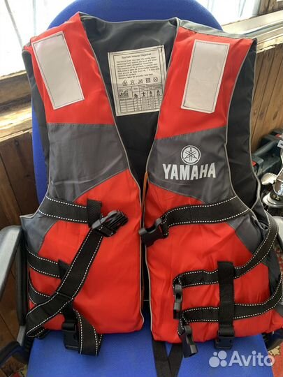 Спасательный жилет