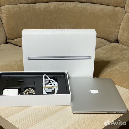 MacBook Pro 13 2015 i5/8/128 (март1/3)