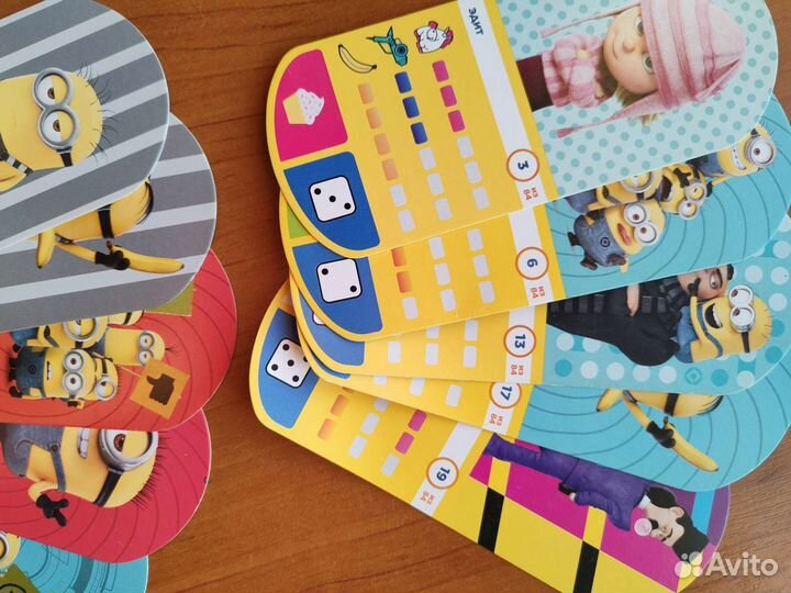 24 карточки с миньонами из Магнита