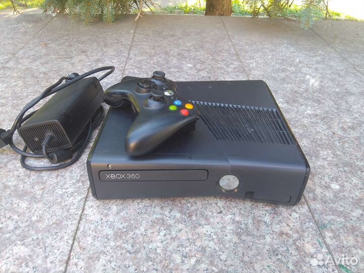 Xbox 360 Slim 250gb Freeboot + игры