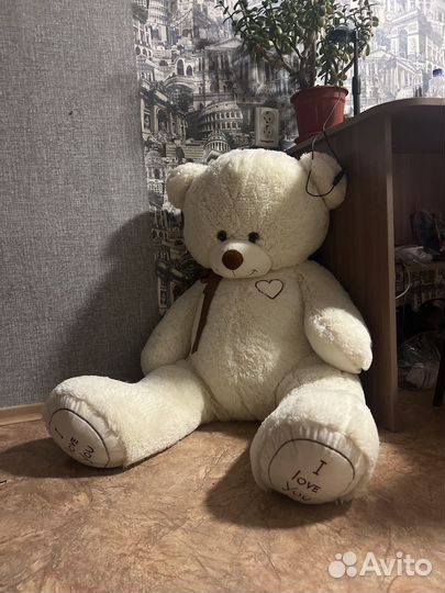 Плюшевый медведь