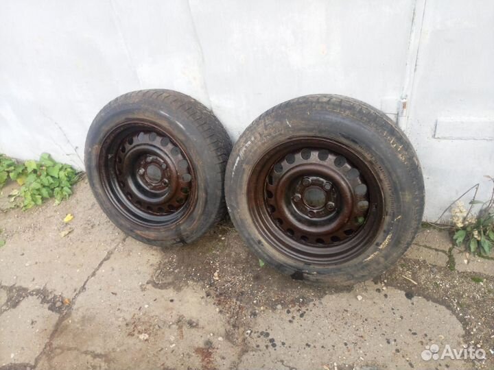 Разварки 2шт. R15 5x112 стояли на Мерседесе