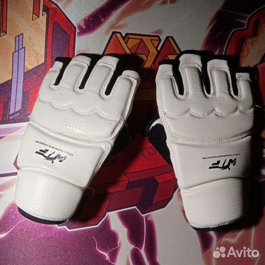 Бойцовские перчатки