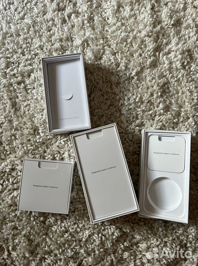 Коробка от iPhone