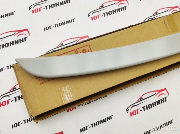 Новый спойлер на крышку багажника C-class w203