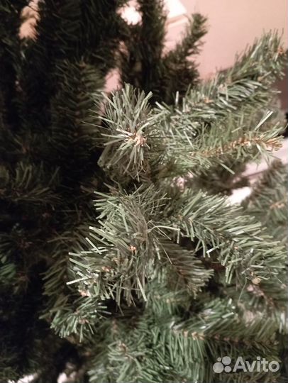 Елку новогоднюю продам