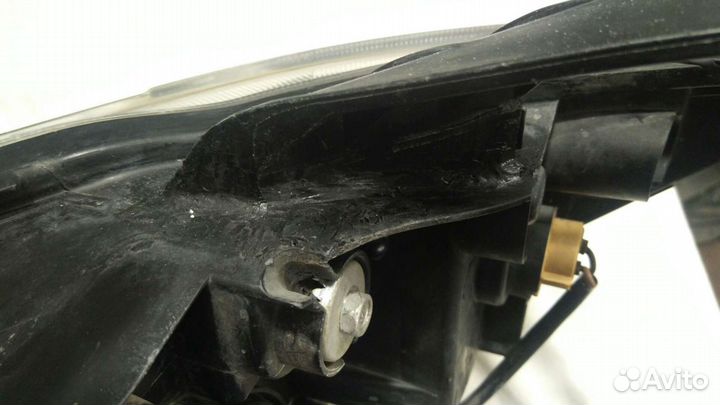 Фара Mitsubishi Outlander xl