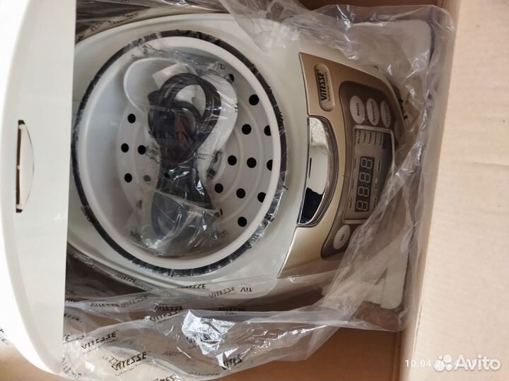 Мультиварка новая