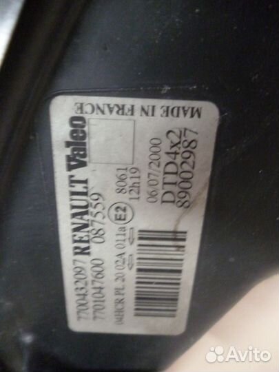 Фара правая Renault Scenic 1 рестайлинг