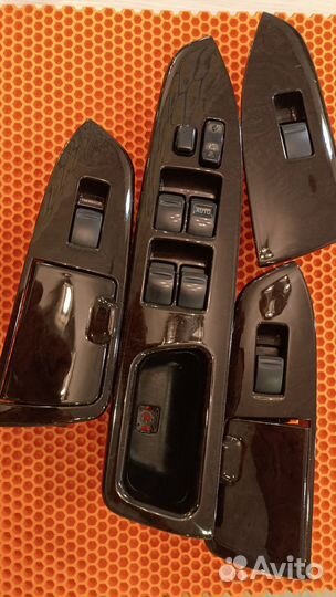 Комплект кнопок стекло подъемников Grande G jxz91