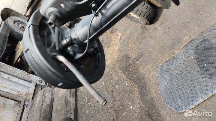 Мост задний Nissan Elgrand atwe50 ZD30