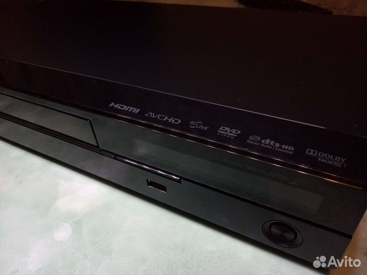 Blu-ray Disk player pioneer BDP-330