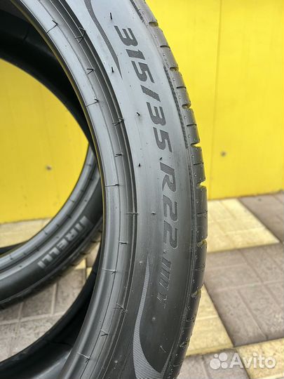 Pirelli P Zero PZ4 315/35 R22 111Y