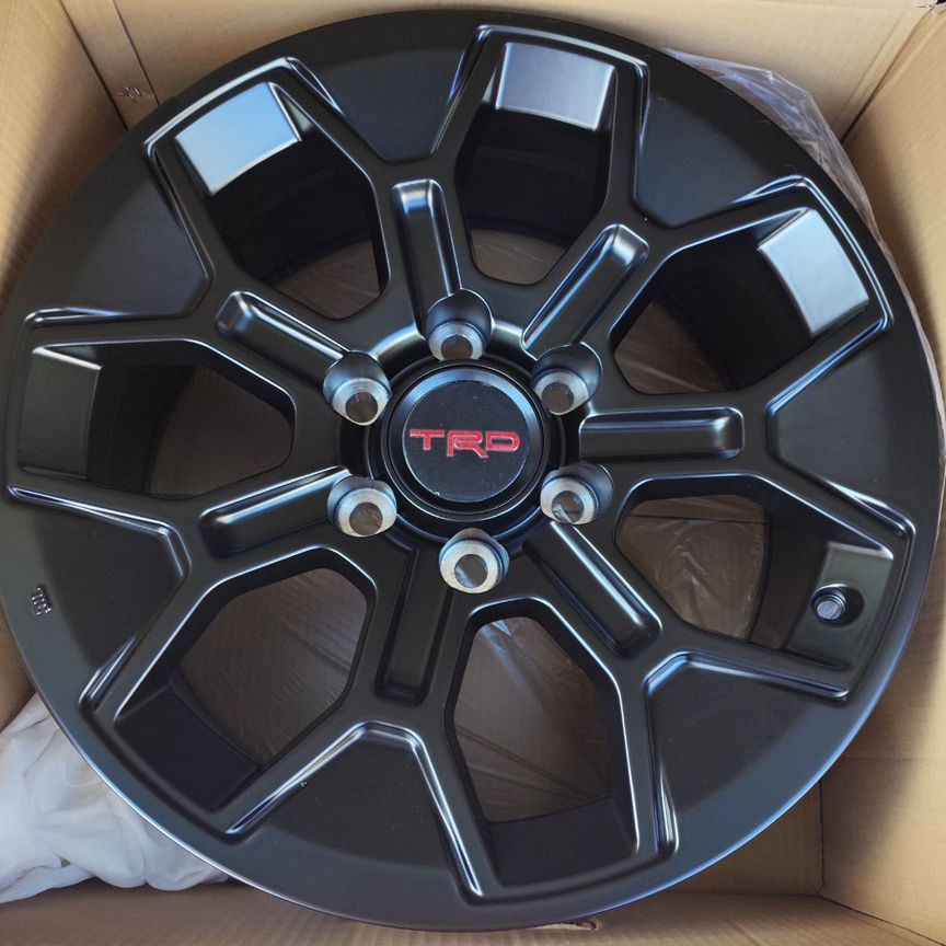 Литые диски TRD Superior 8×R18 6×139.7