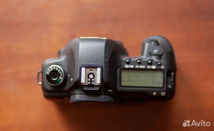 Зеркальный фотоаппарат Canon 5d mark ll