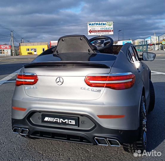 Электромобиль Мерседес GLC 63