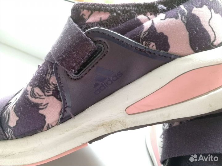 Кроссовки для девочки adidas легкие р. 31