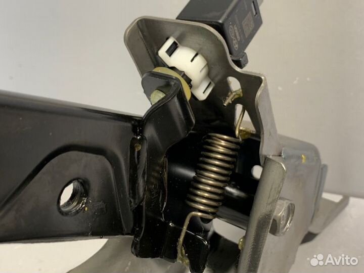 Педаль тормоза Kia Rio 4 X-Line хэтчбек G4LC 2018