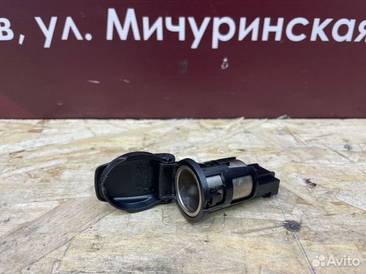 Розетка LADA X-Ray