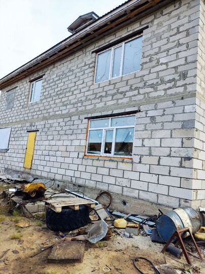 Дом 352 м² на участке 6,2 га