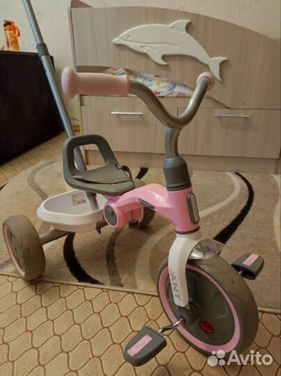 Трехколесный велосипед