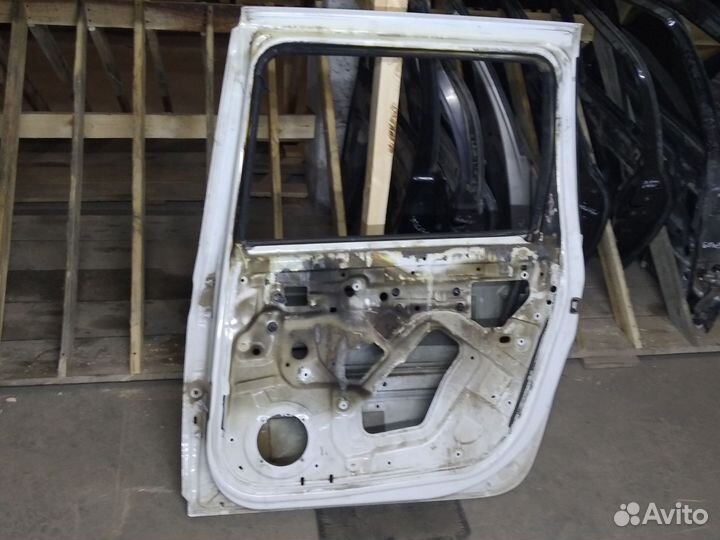 Дверь задняя правая LADA Largus Cross
