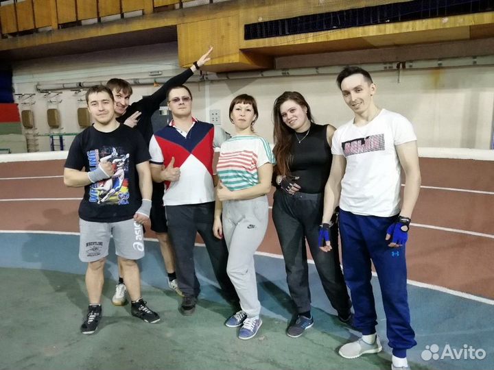 Актёр, модель)